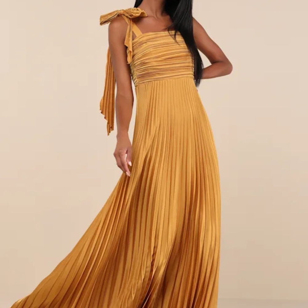 Lulu's Golden Pleated Maxi Dress